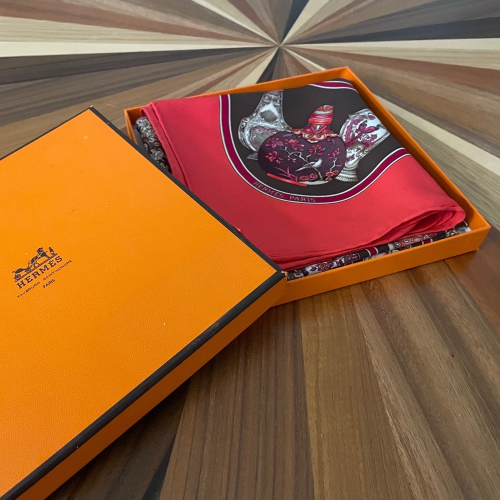 HERMES Vintage "Qu’importe Le Flacon” Catherine Baschet Perfume Silk Scarf 64cm